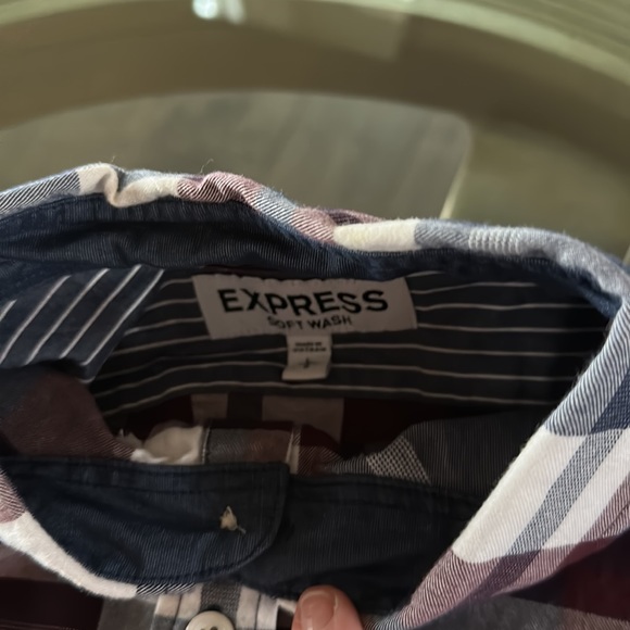 Express button down - Picture 2 of 3